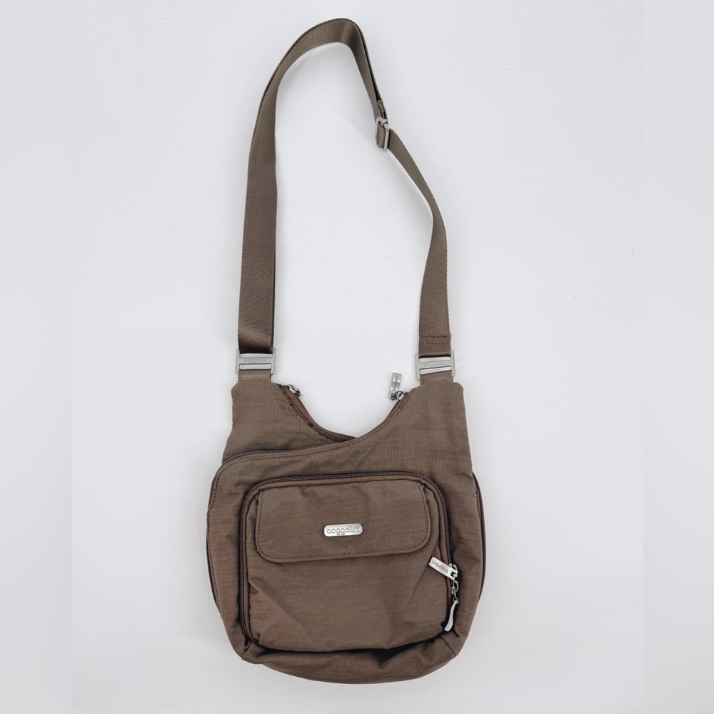 Baggallini Criss‎ Cross Bag Crossbody Travel Bag Taupe/Brown
